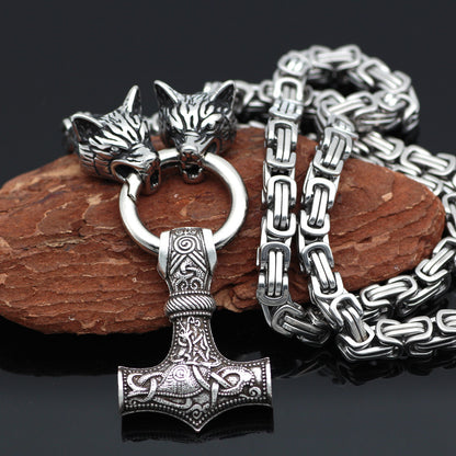 A Necklace wolf