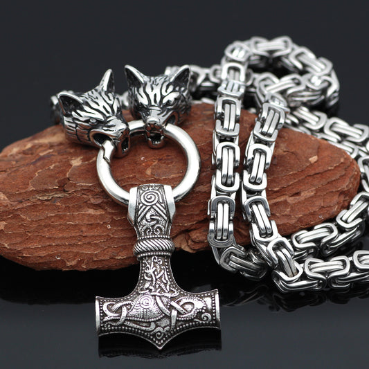 A Necklace wolf