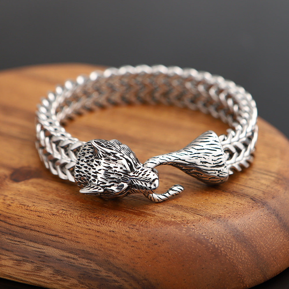 A Bracelet Wolf